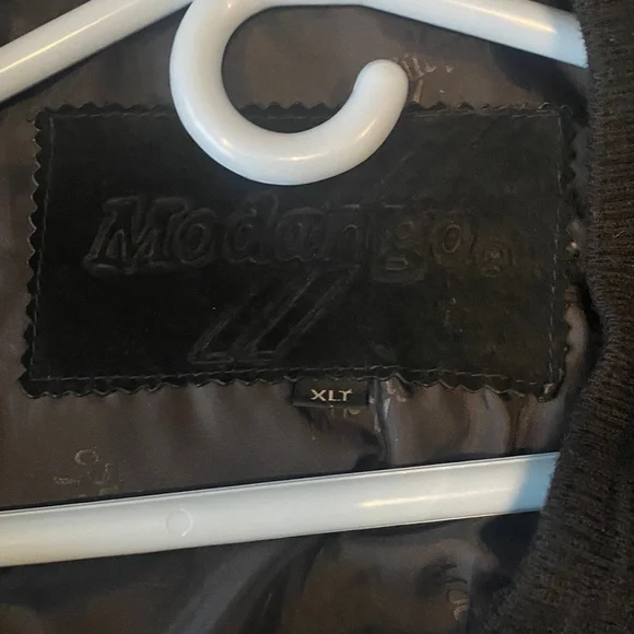 Cardigan - Picture 2 of 2